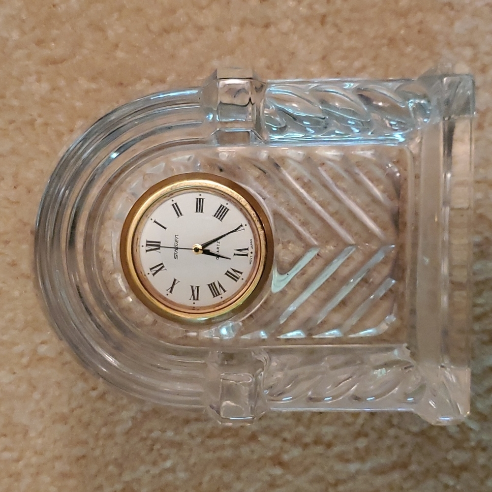 Staiger Quartz Mini Glass Battery Operated Clock